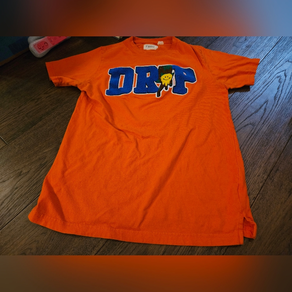FWRD Denim DRIP Embroidered Orange Graphic Tee M Used Condition Short Sleeve. 